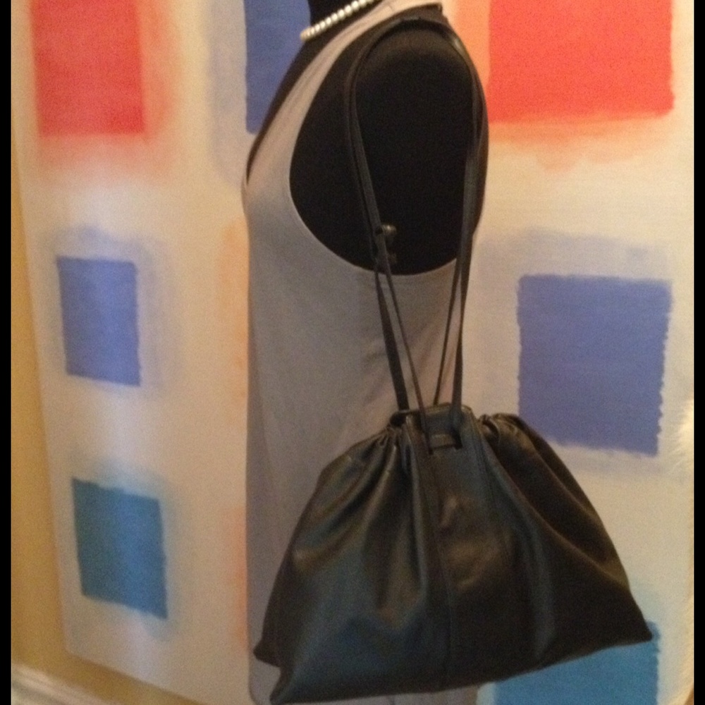 ✂️$200✂️ Bottega Veneta Leather Bag PRICE DROP